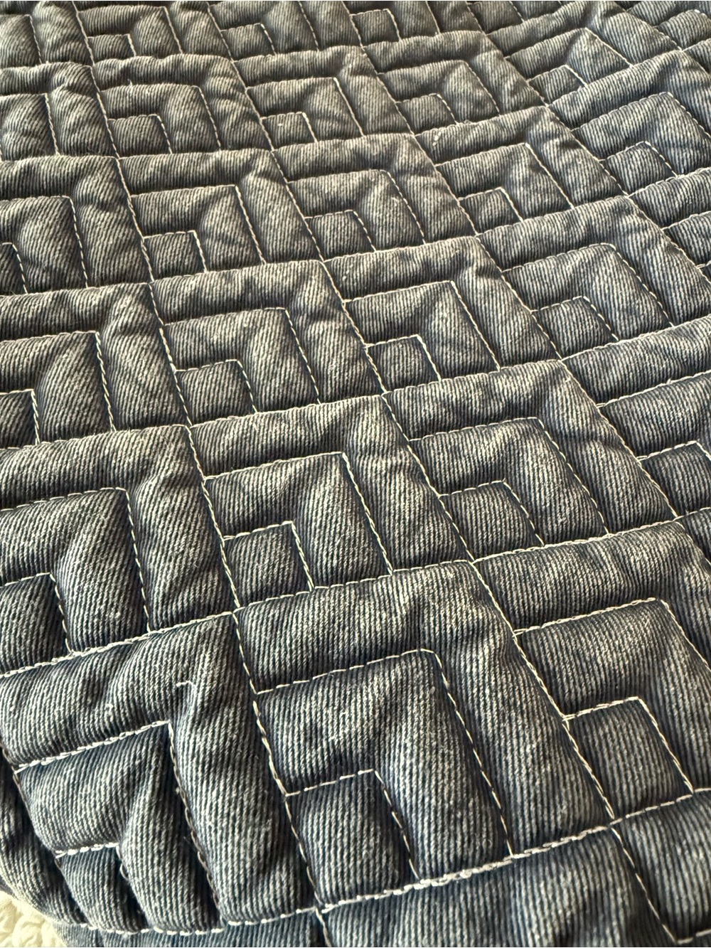 Consuela Quilted Tote Bag - Picture 11 of 15